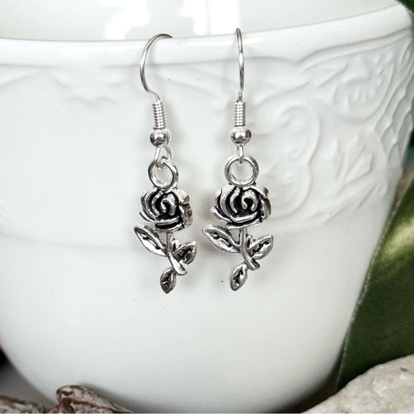 5 For $25💫Alternative Silver Rose Dangles Earrings - Picture 3 of 4